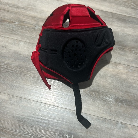 Scrum Cap Rugby - Picture 4 of 5